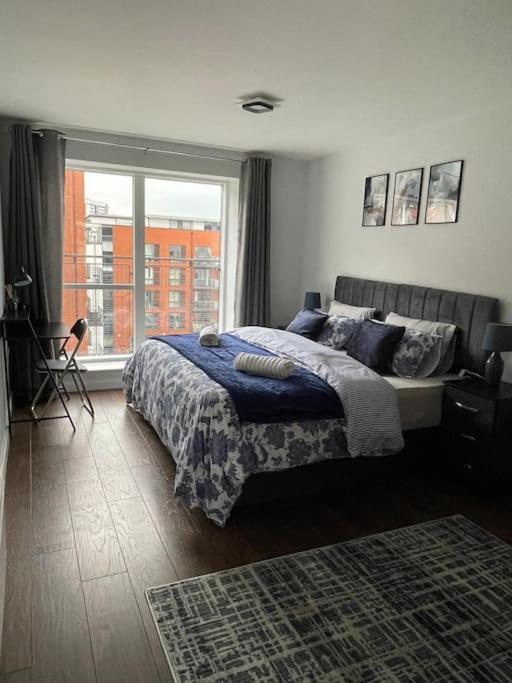 Gem Modern Flat&en